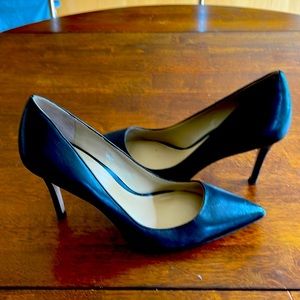 Ann Taylor Black Pointed Toe Heels Sz 6 1/2